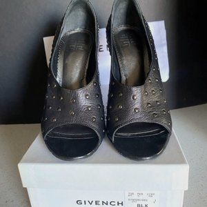 Givenchy Black Leather Studded Peep Toe Pumps 7.5 / 38
